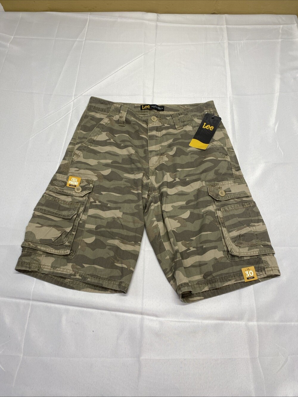 NWT Lee Fatigue Camo Cargo Shorts Size 30 Green Camouflage! Brand New!